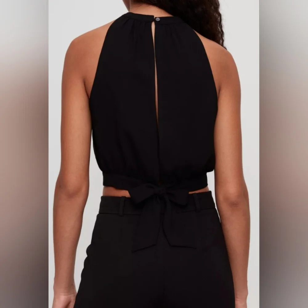 Wilfred | Aritzia Red Patrice Halter Top, Tie Back, Size XS - Picture 9 of 10